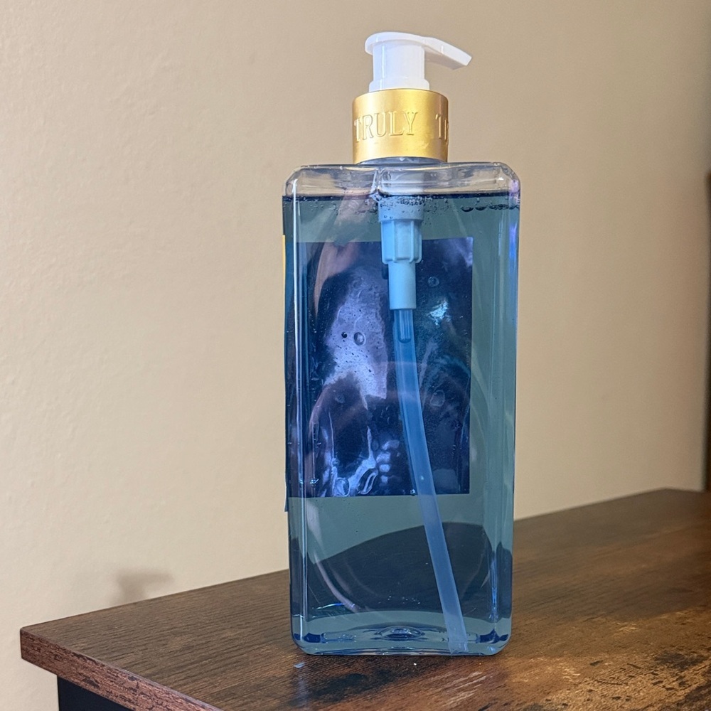 TRULY Birthday Suit Renewing Body Wash - Picture 3 of 5